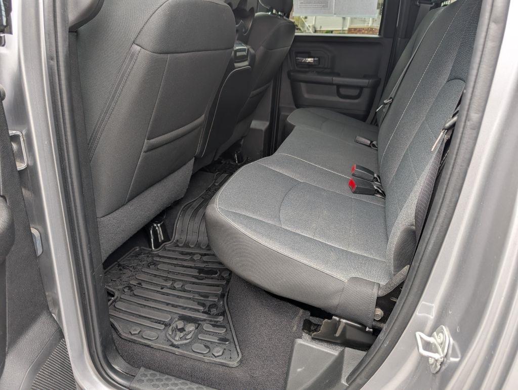 RAM 1500 SLT Quad Cab 4WD 2021