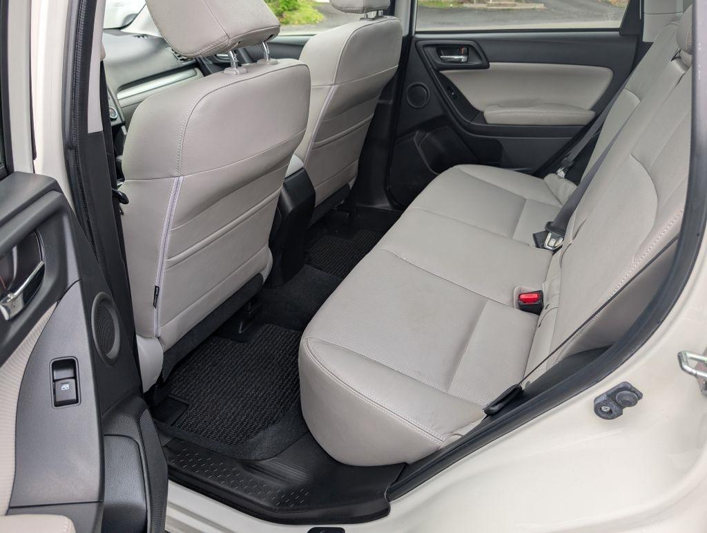 Subaru Forester 2.5i Touring 2015
