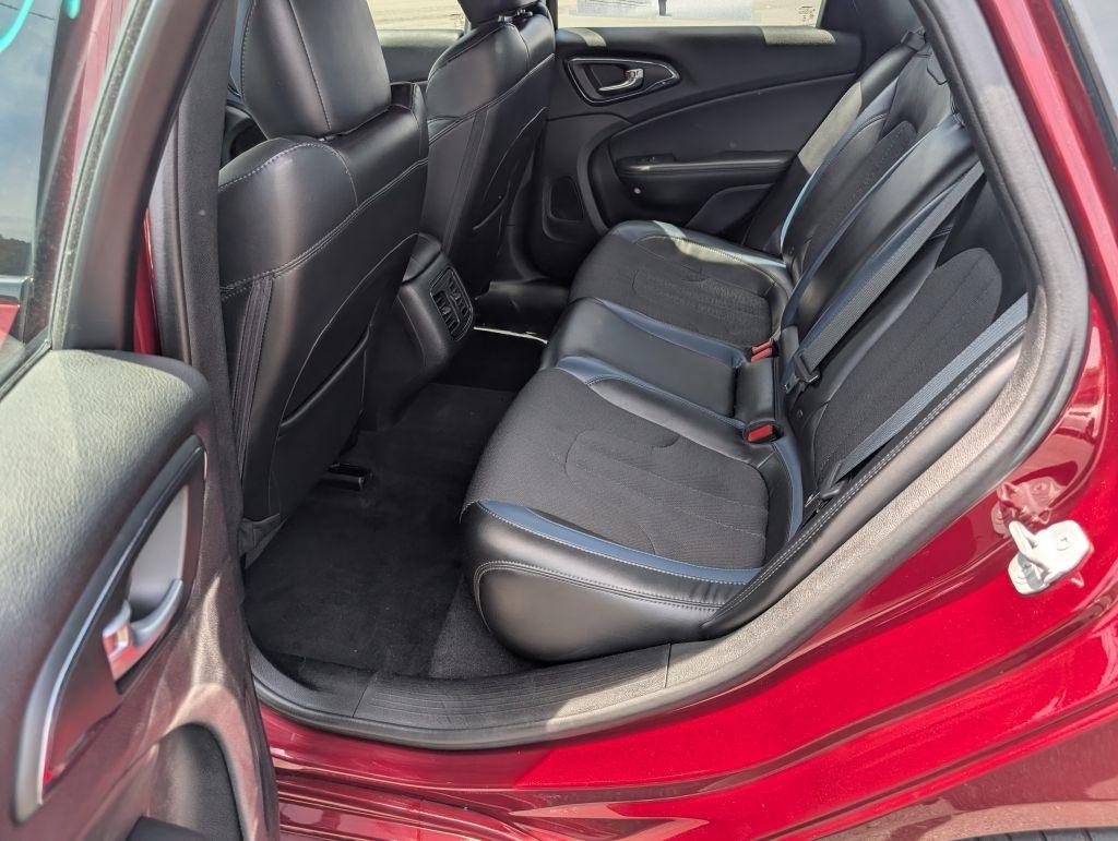 Chrysler 200 S 2015