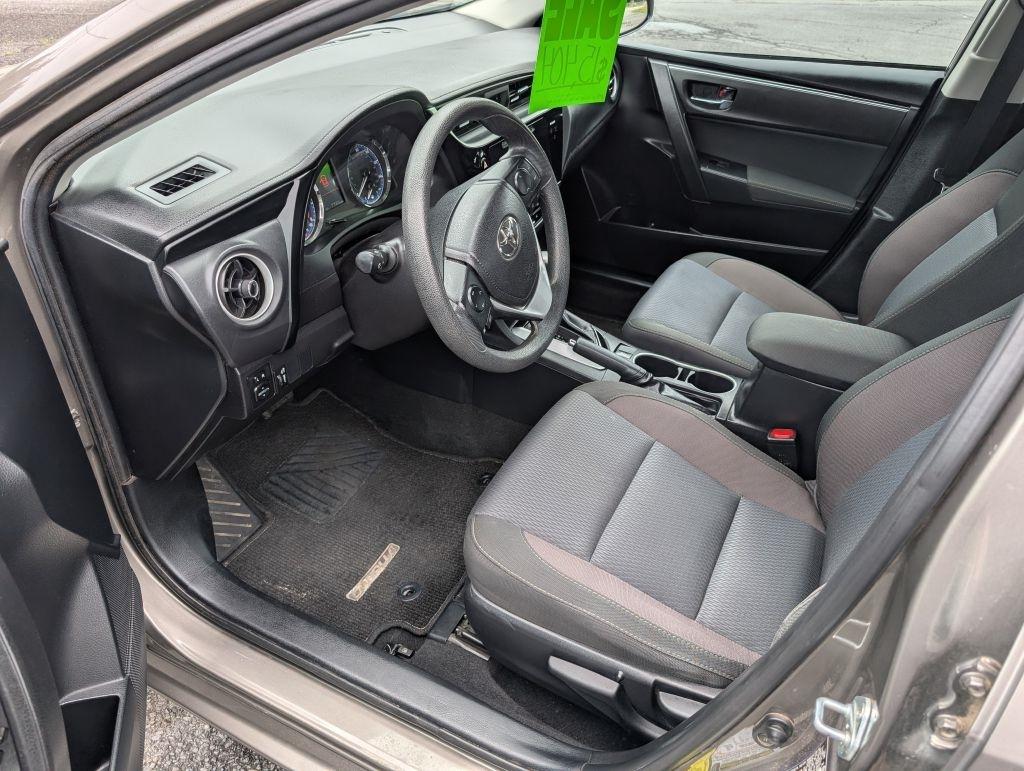 Toyota Corolla L CVT 2017
