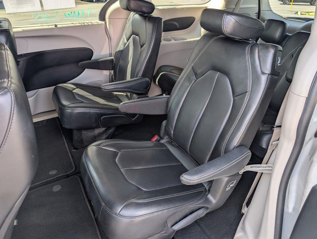 Chrysler Pacifica Touring L 2023