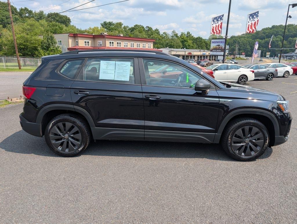 Volkswagen Taos S 2022