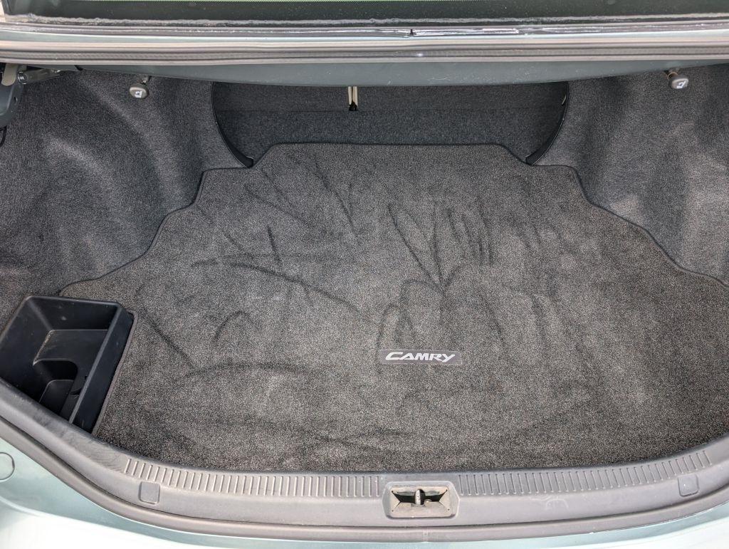 Toyota Camry LE 6-Spd AT 2010