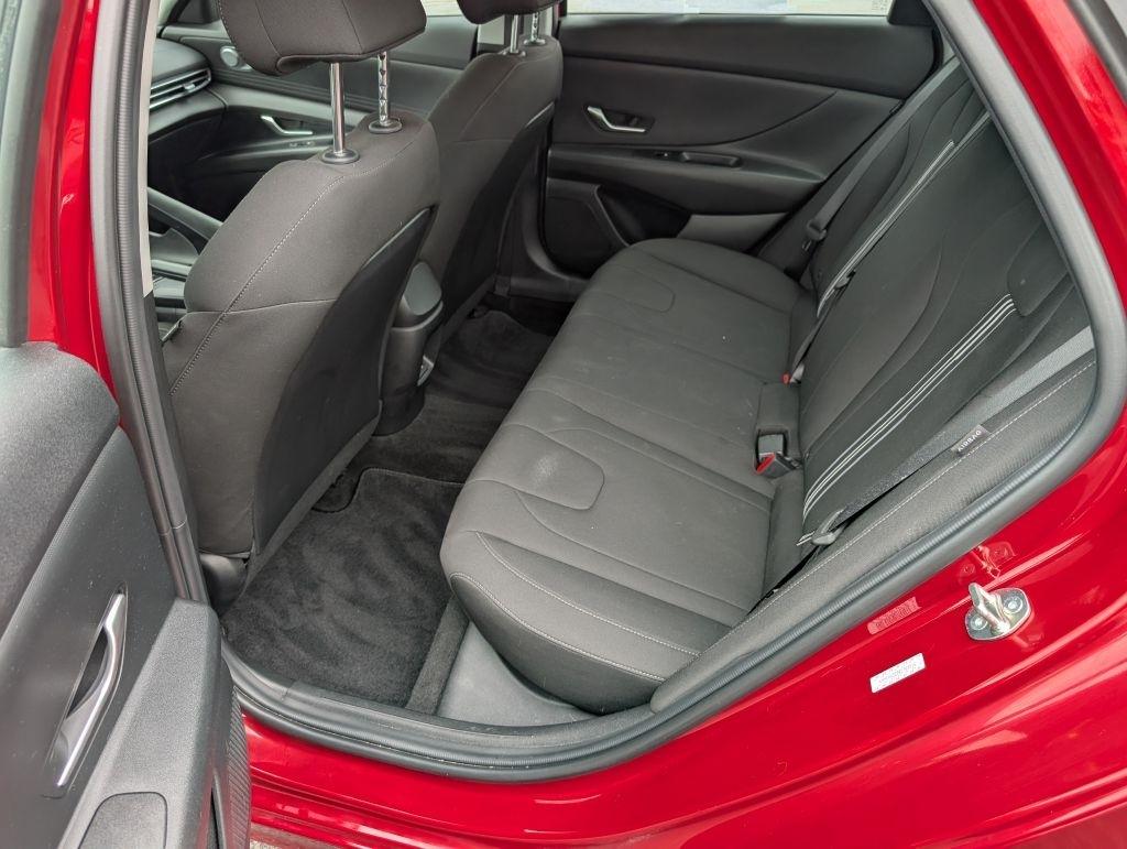 Hyundai Elantra SEL 2024
