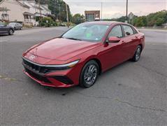 2024 Hyundai Elantra 