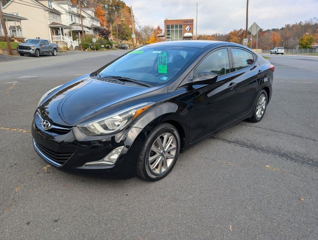 Hyundai Elantra SE 6AT 2016