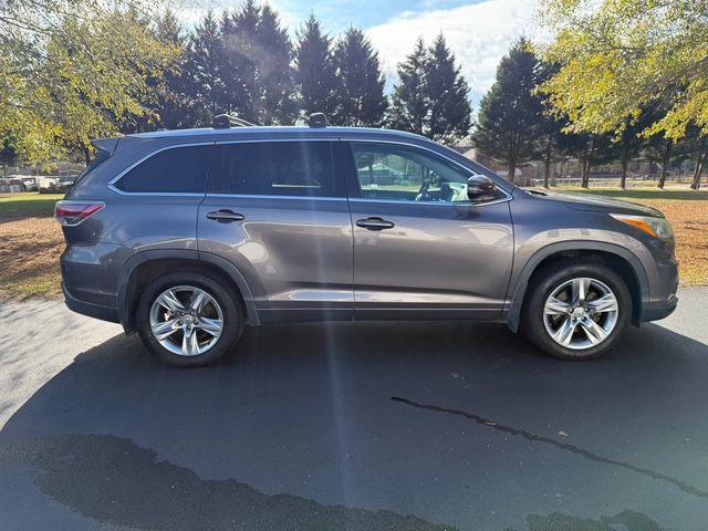 Toyota Highlander  2014