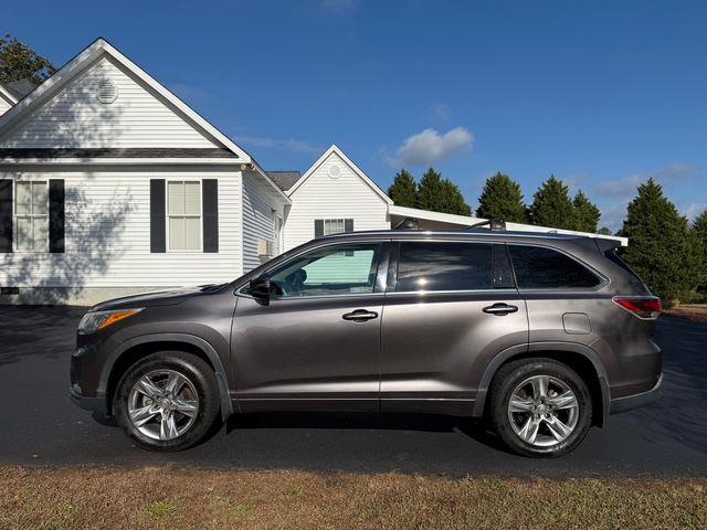 Toyota Highlander  2014