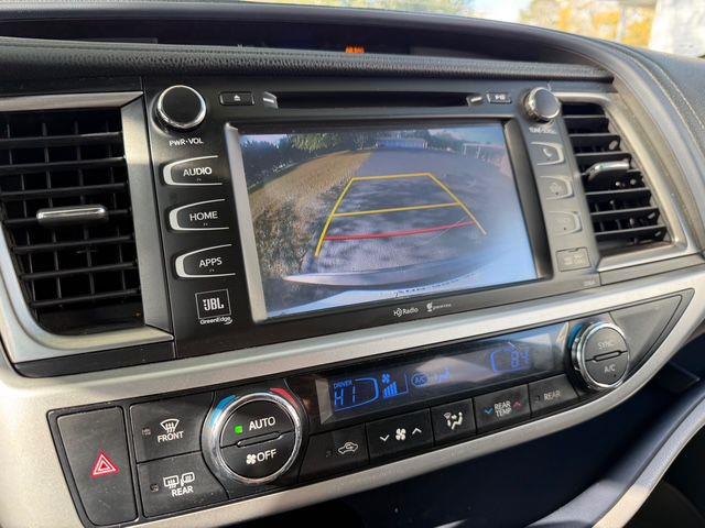 Toyota Highlander  2014