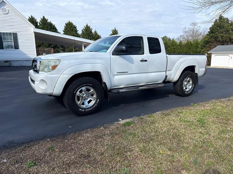 2006 Toyota Tacoma Base