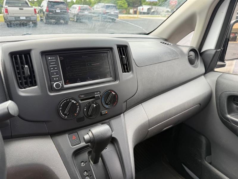 Nissan NV200  2020