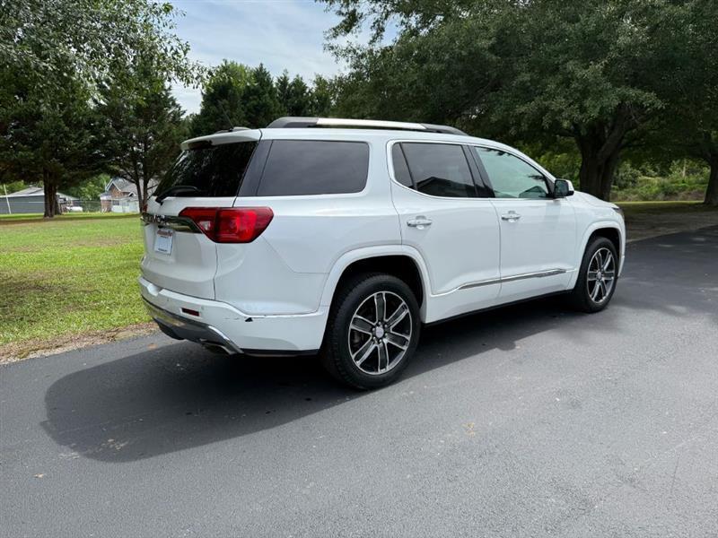 GMC Acadia  2017