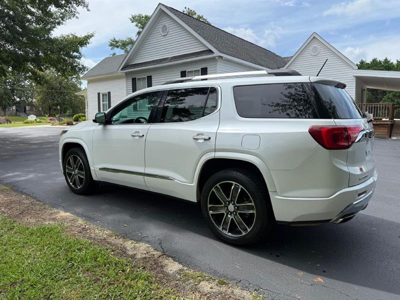 GMC Acadia  2017
