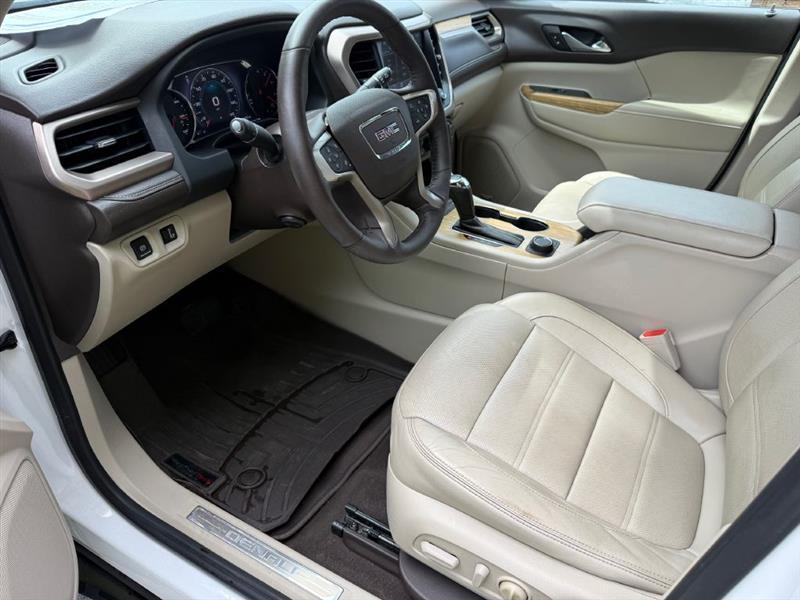 GMC Acadia  2017