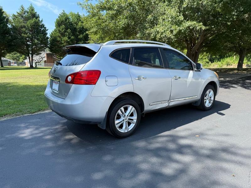 Nissan Rogue  2012