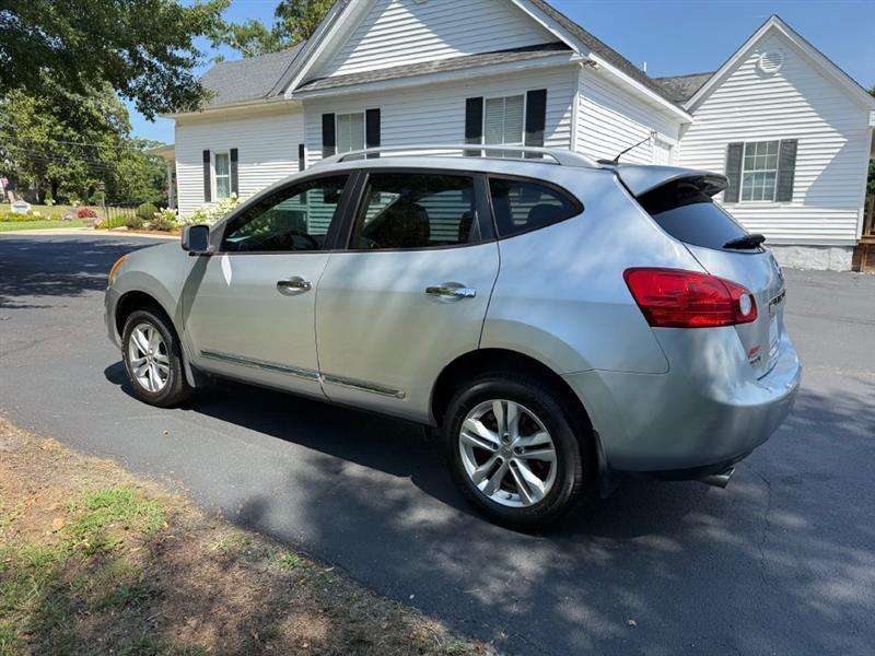 Nissan Rogue  2012