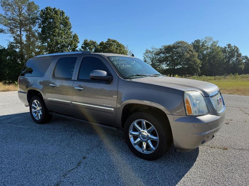 GMC Yukon Denali  2013