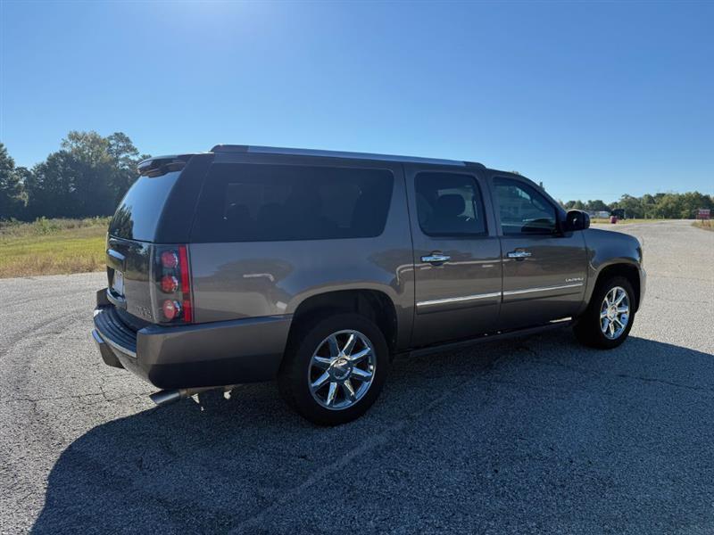 GMC Yukon Denali  2013