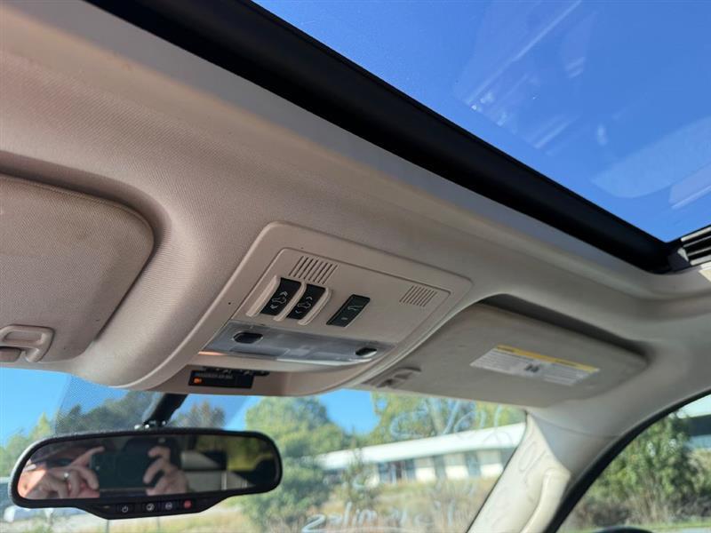 GMC Yukon Denali  2013