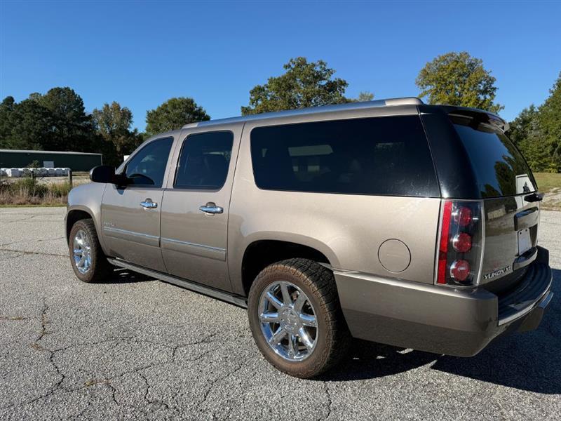 GMC Yukon Denali  2013