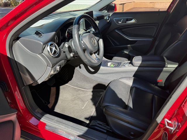 Mercedes-Benz GLA-Class  2019