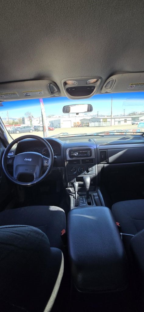 Jeep Grand Cherokee  2004