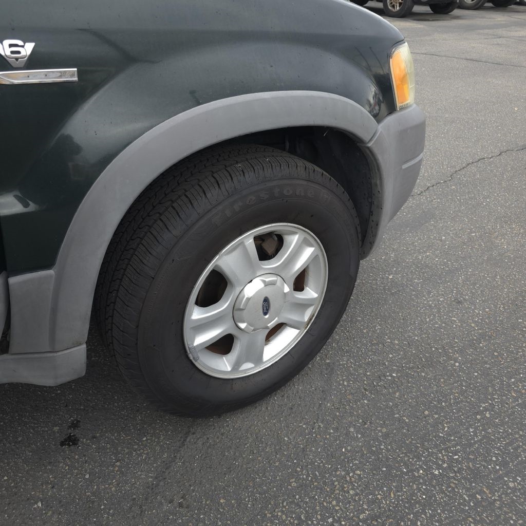 Ford Escape  2002