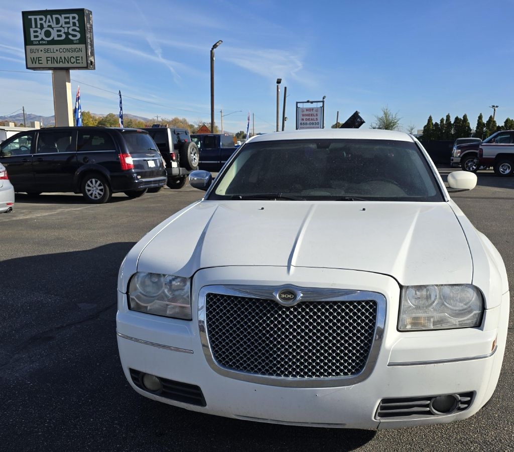 Chrysler 300  2010