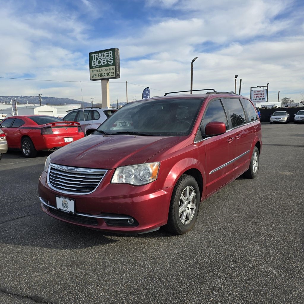2012 Chrysler Town & Country TOURING