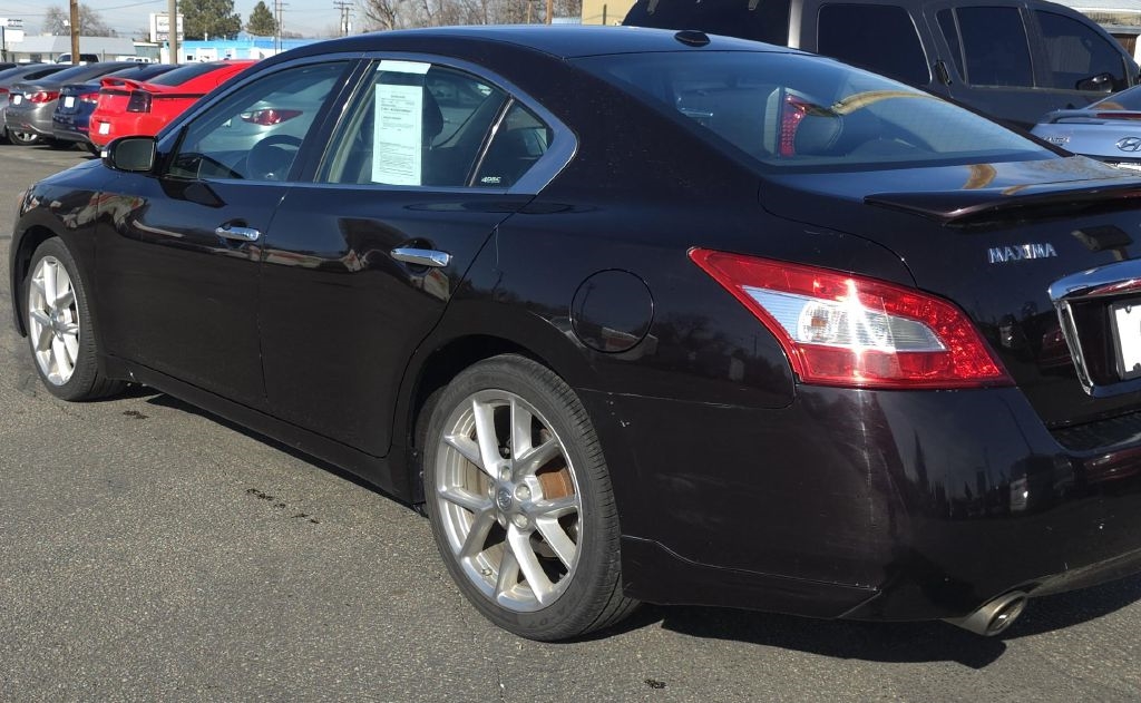 Nissan Maxima  2011