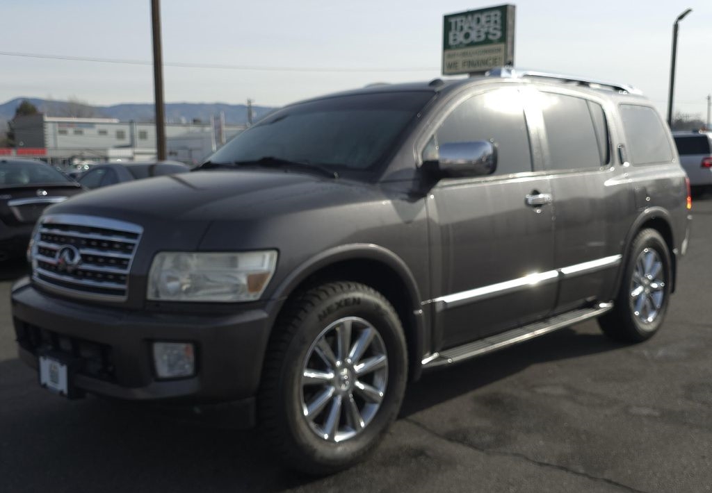 Infiniti QX56  2010