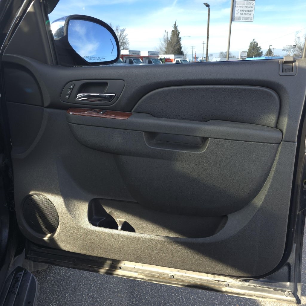 Chevrolet Avalanche  2010