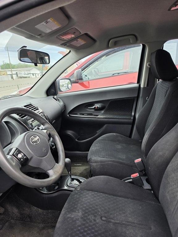 Scion xD  2008