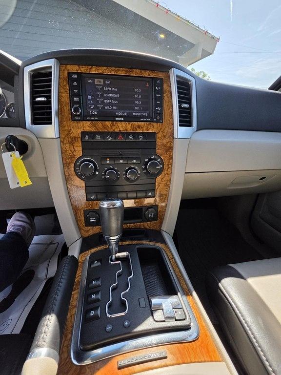Jeep Grand Cherokee  2010