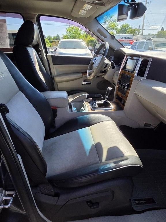 Jeep Grand Cherokee  2010