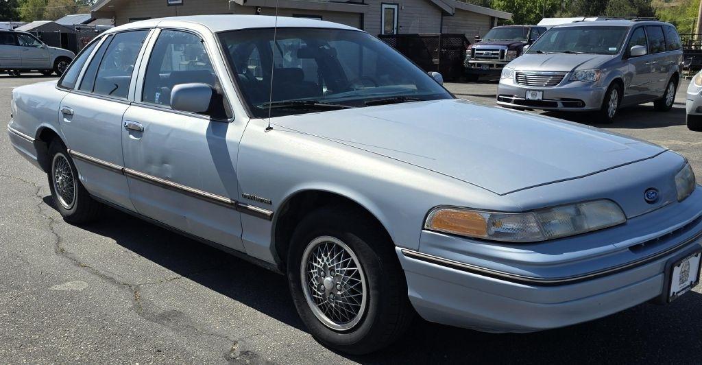 Ford Crown Victoria  1992
