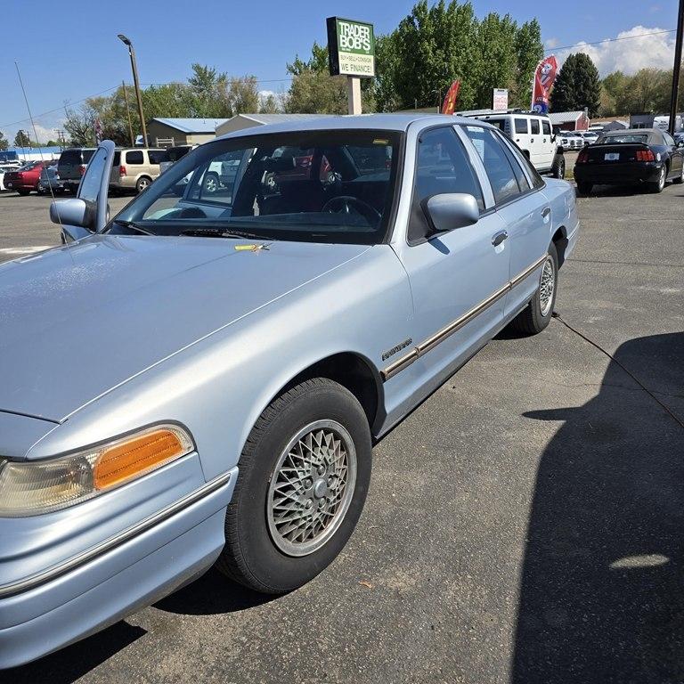 Ford Crown Victoria  1992