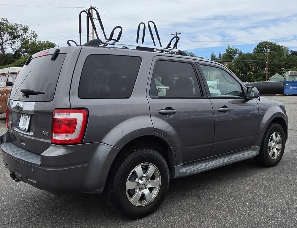 Ford Escape  2010