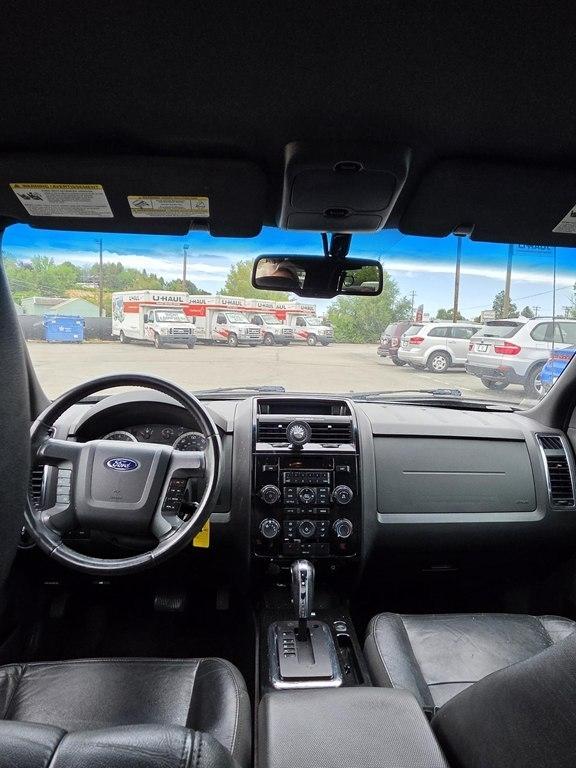Ford Escape  2010