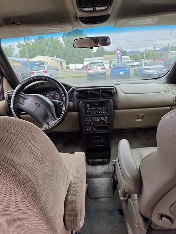 Chevrolet Venture  2004