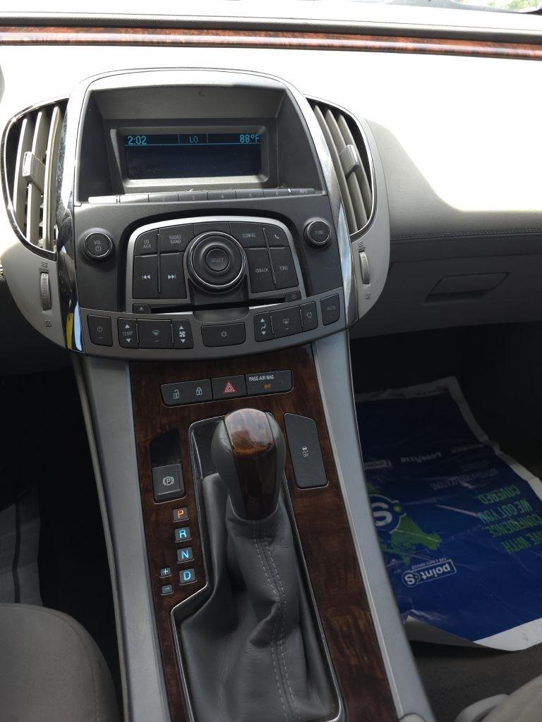 Buick LaCrosse  2010