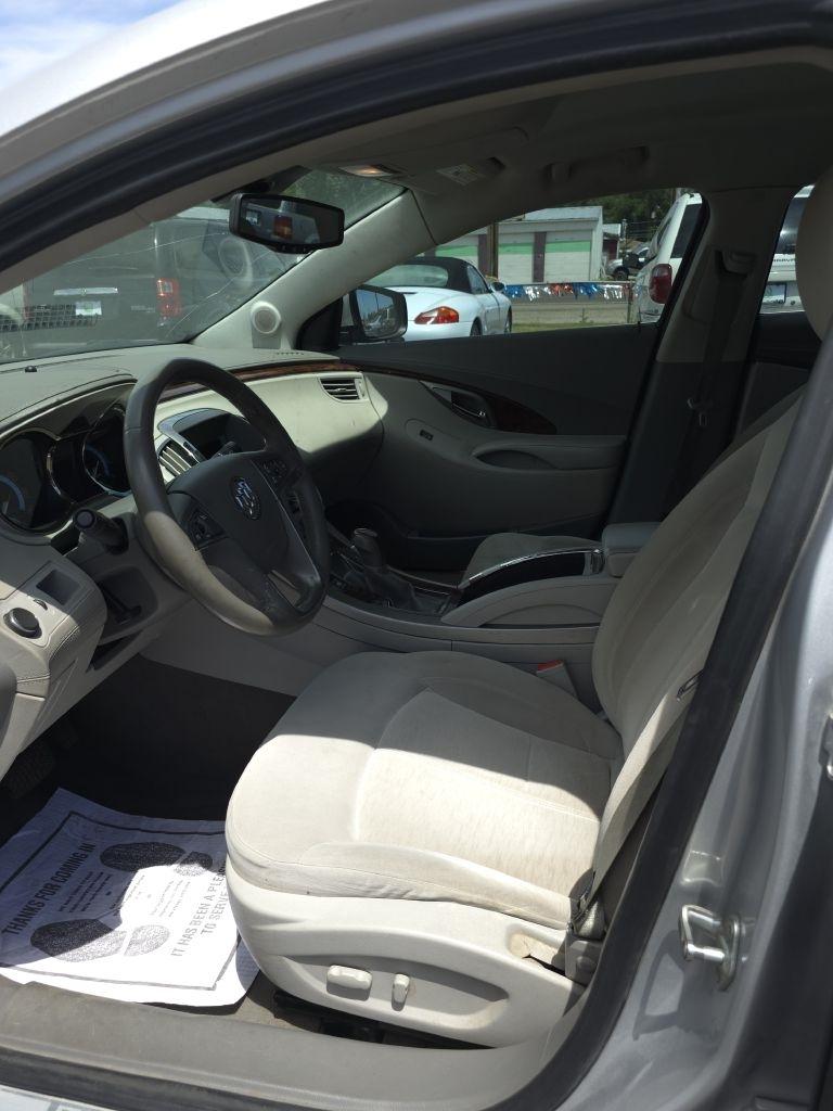 Buick LaCrosse  2010