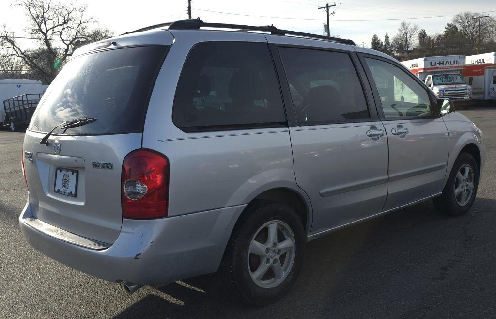Mazda MPV  2003
