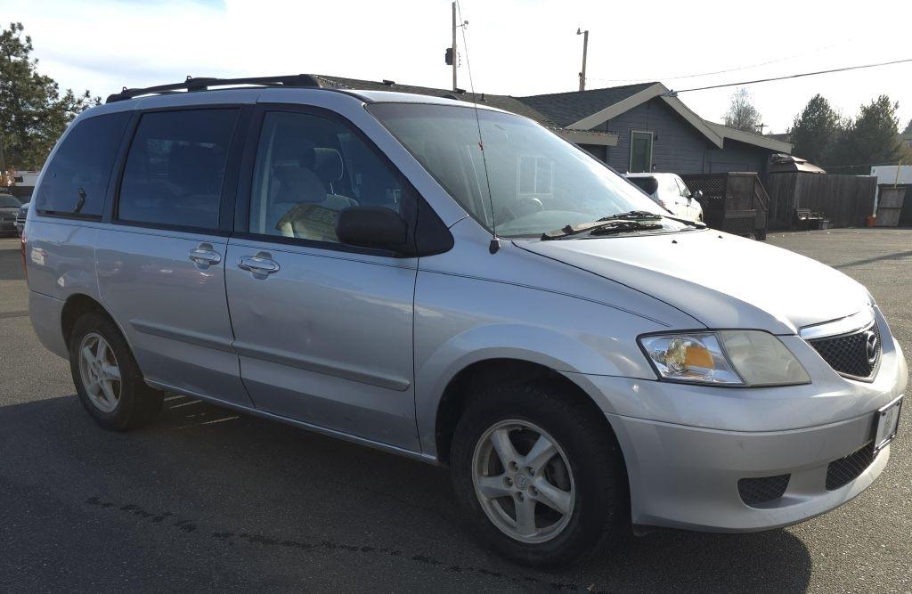Mazda MPV  2003