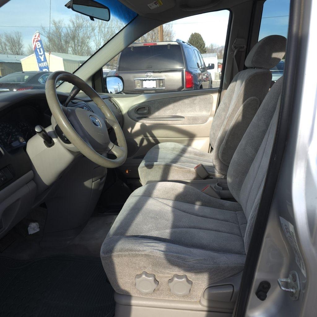 Mazda MPV  2003