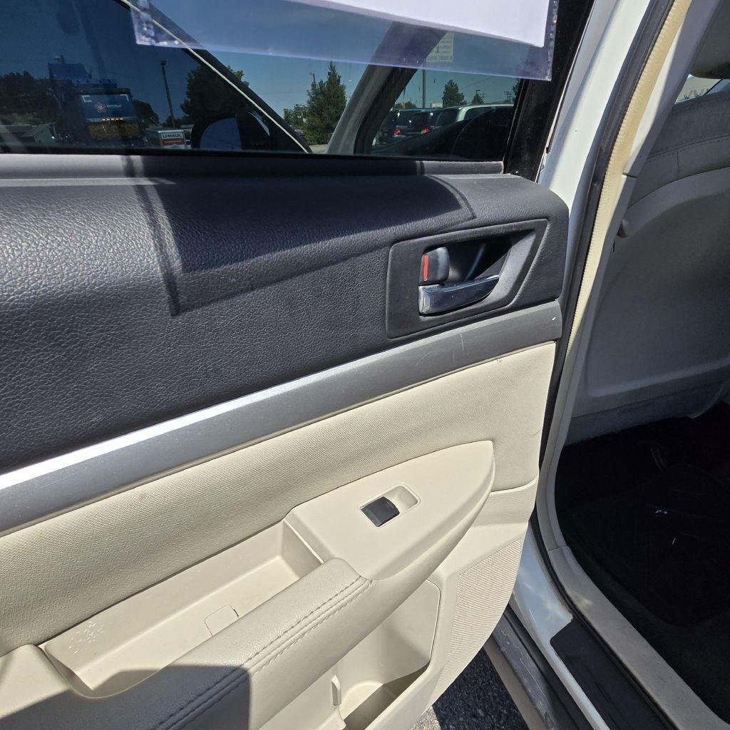 Subaru Outback  2012