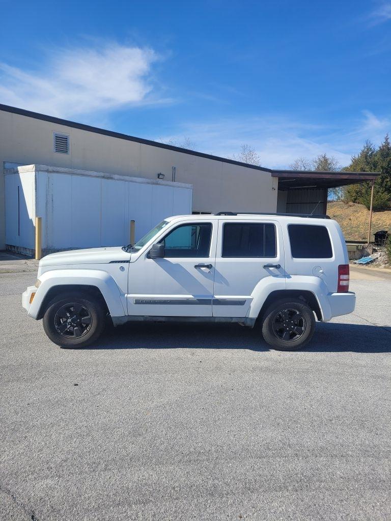 2011 Jeep Liberty SPORT