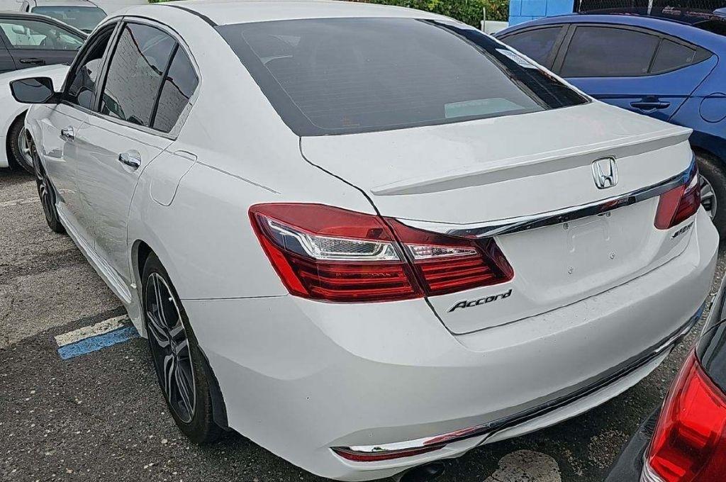 Honda Accord Sport Sedan CVT 2016