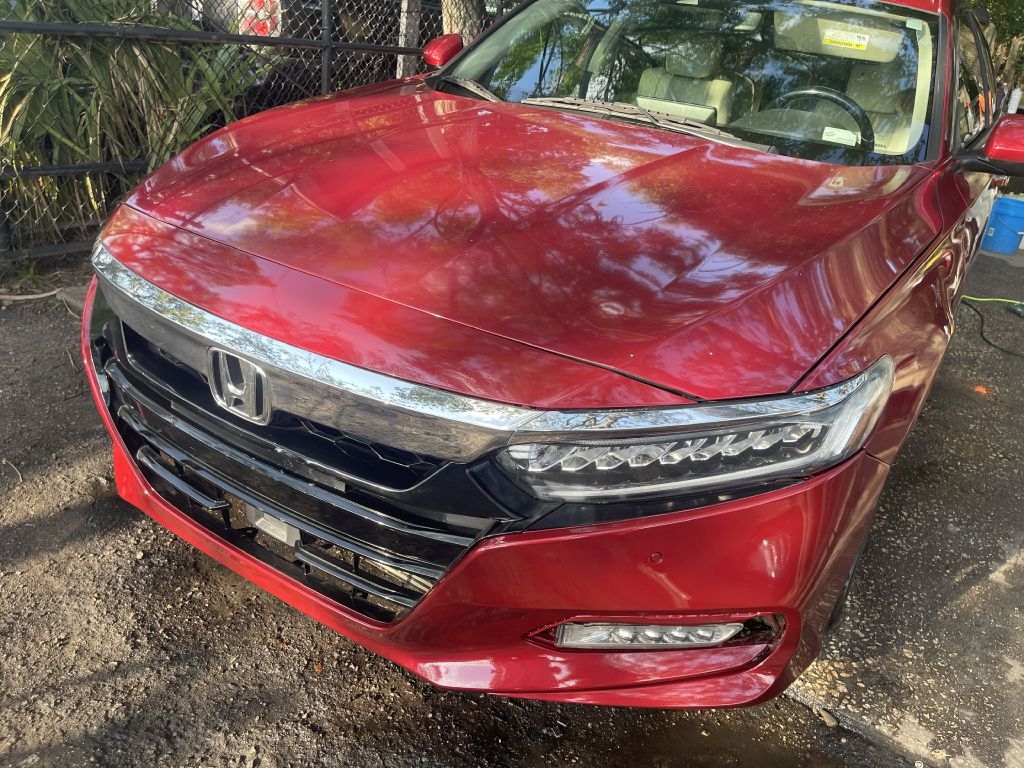 Honda Accord Touring CVT 2018 Honda Accord Touring CVT 2018