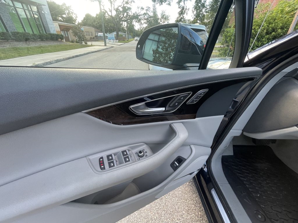 Audi Q7 3.0 Premium Plus quattro 2018 Audi Q7 3.0 Premium Plus quattro 2018